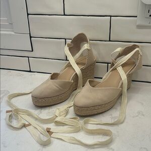 Antonio Melani Elegant Cream Espadrille Wedge Sandals Ankle Ballet Wrap Size 9